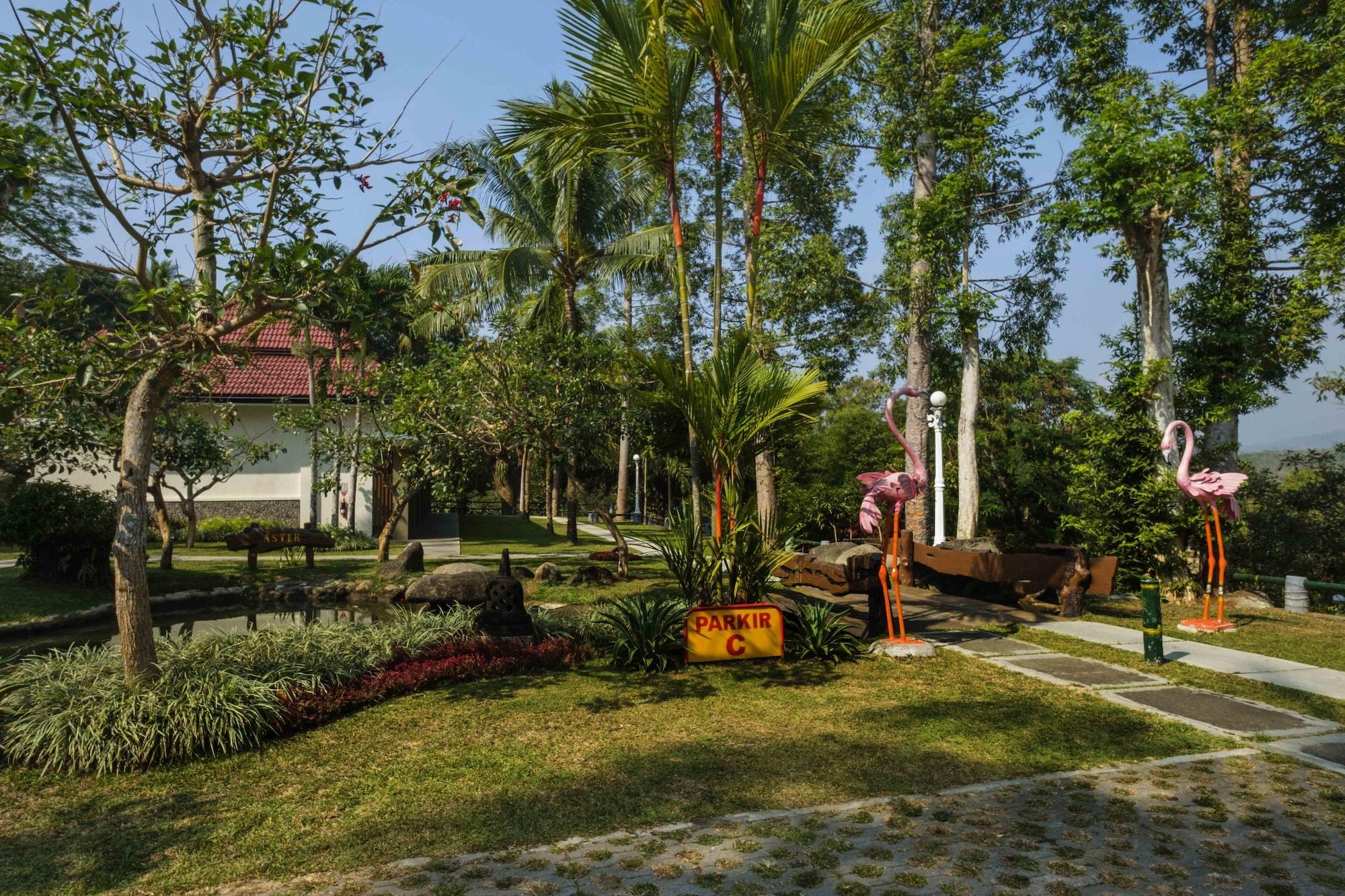 Puri Asri Hotel & Resort Magelang Zewnętrze zdjęcie