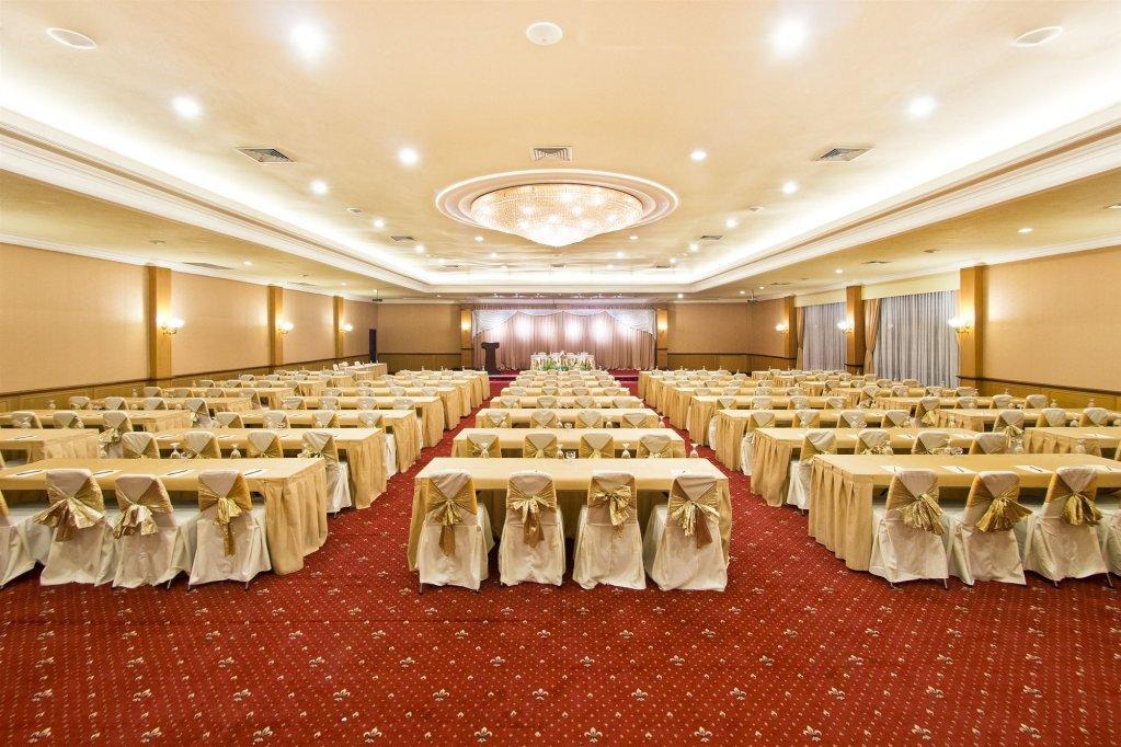 Puri Asri Hotel & Resort Magelang Zewnętrze zdjęcie