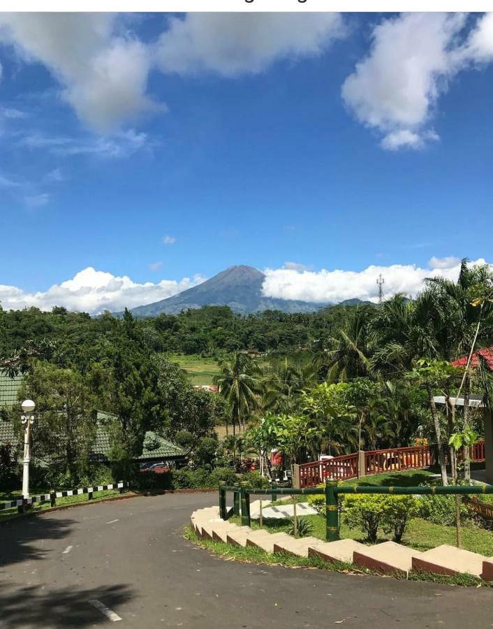 Puri Asri Hotel & Resort Magelang Zewnętrze zdjęcie